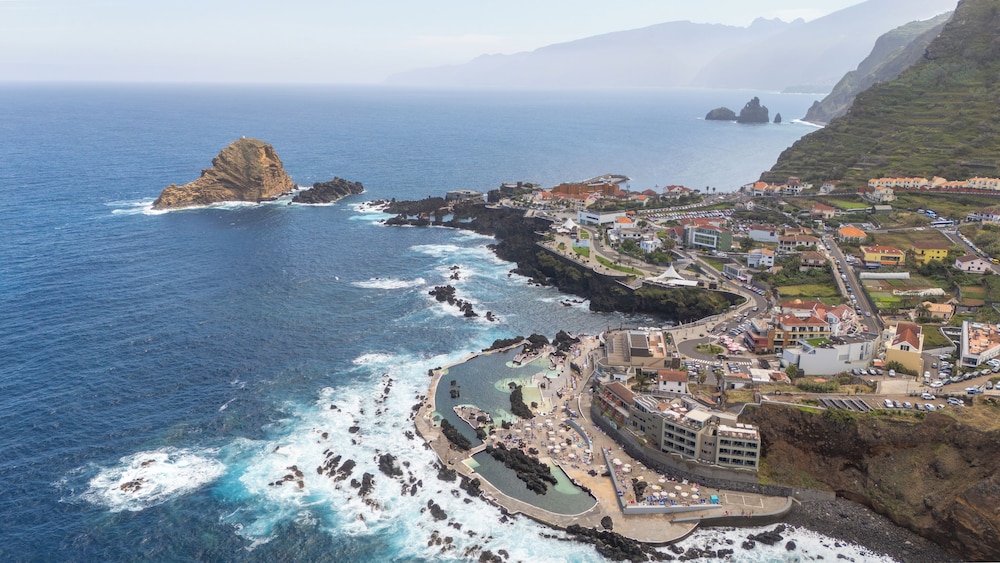 Aqua Natura Madeira Hotel — Attractions in the area in Porto Moniz, Madeira