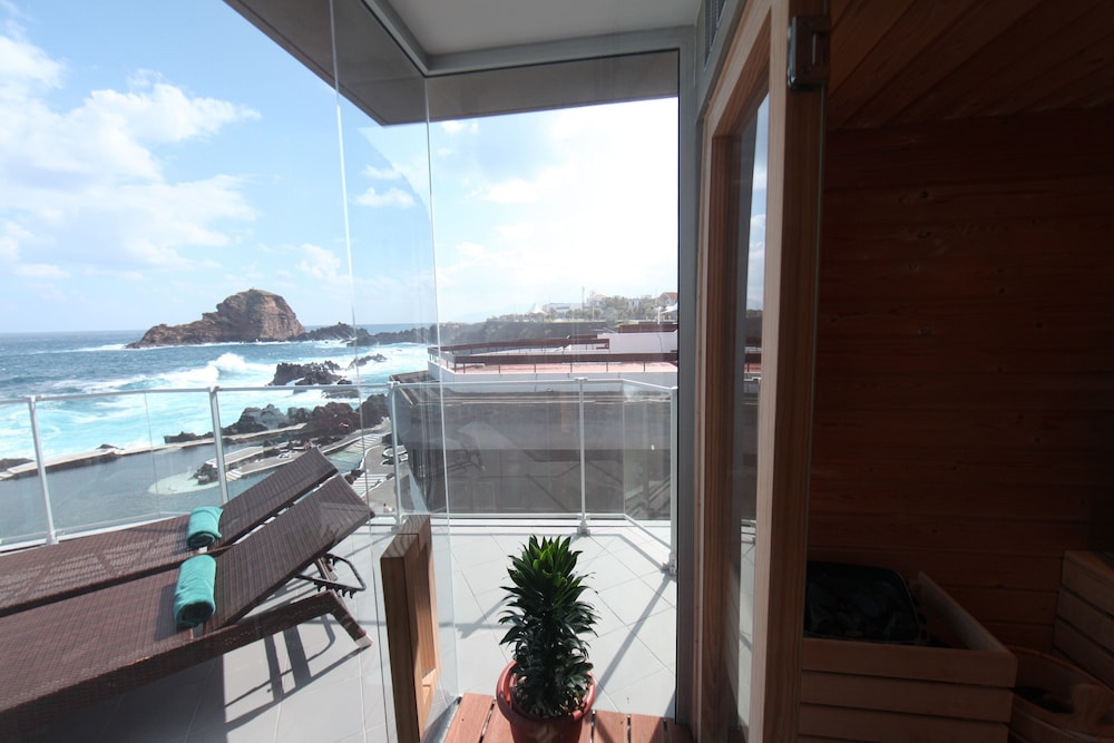 Aqua Natura Madeira Hotel — Hotel rooms in Porto Moniz, Madeira