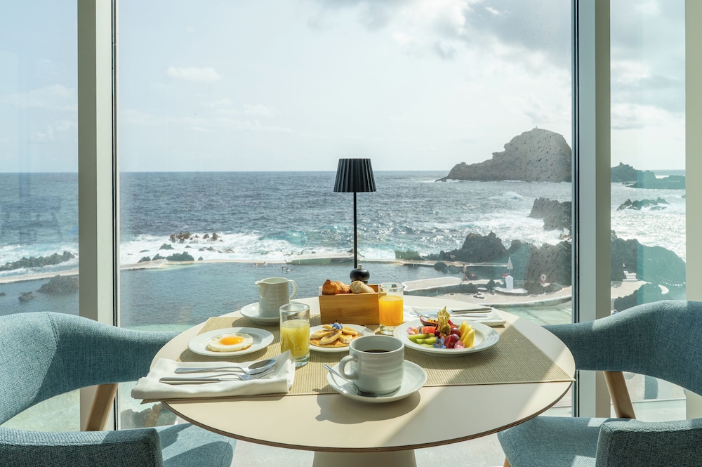 Aqua Natura Madeira Hotel — Hotel rooms in Porto Moniz, Madeira