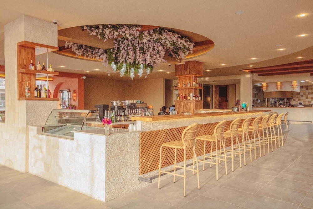 Defne Beach Makri — Restaurant & bars in Fethiye, Mugla