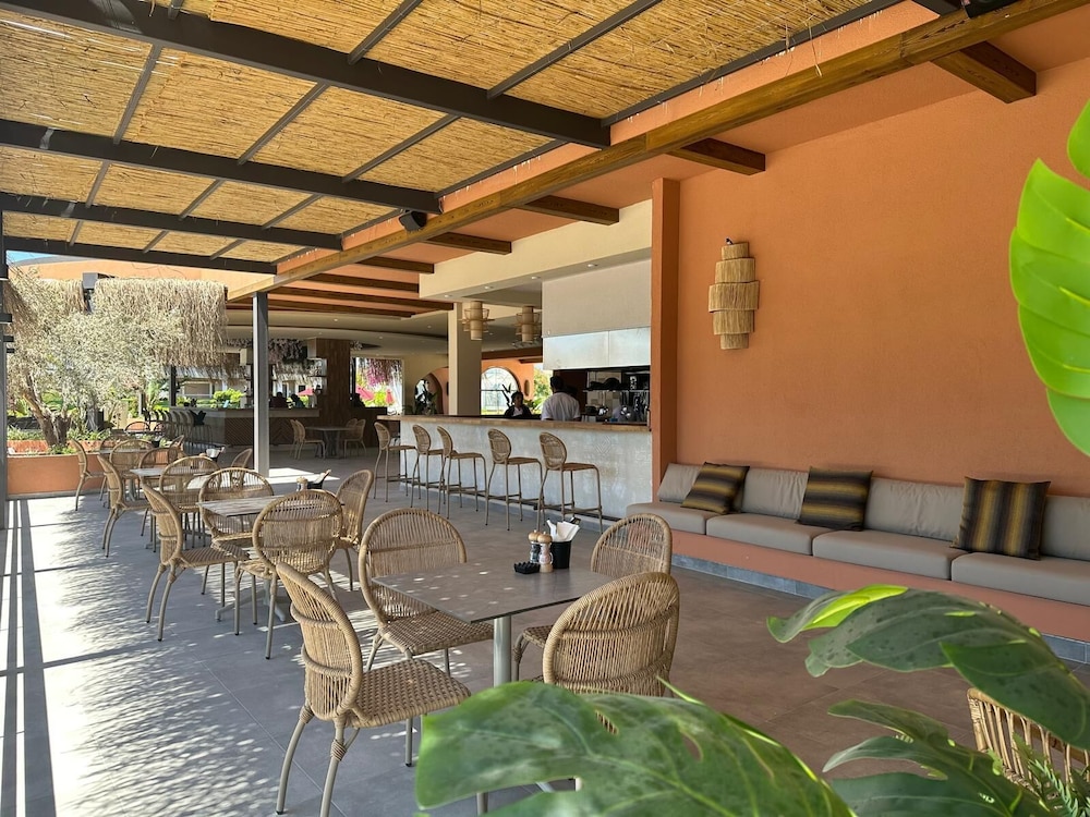 Defne Beach Makri — Restaurant & bars in Fethiye, Mugla