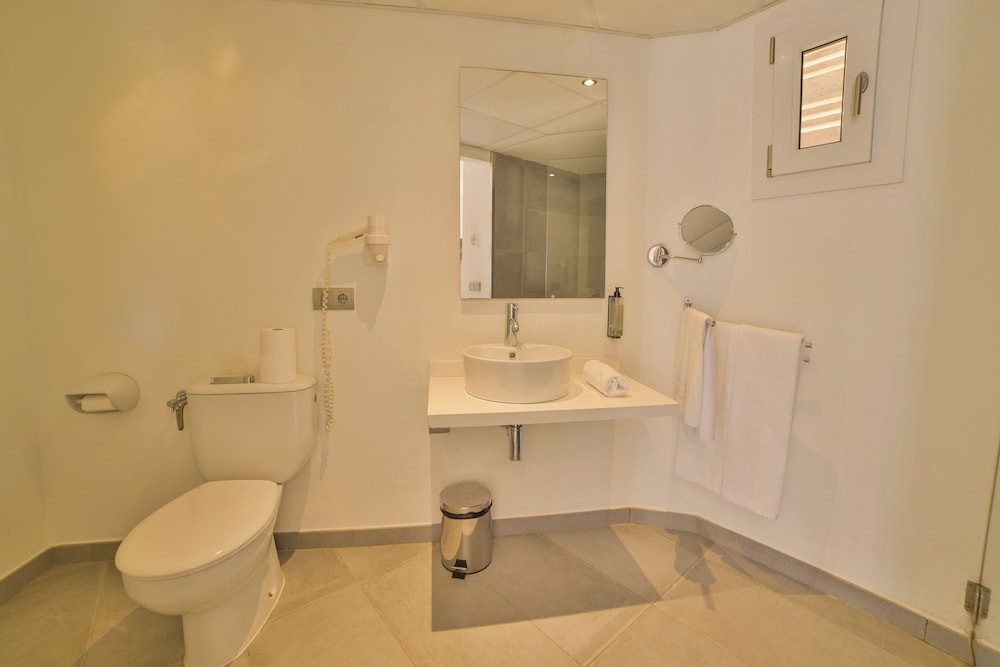 Apartamentos Azul Playa — Hotel rooms in Cala d´Or, Balearic Islands