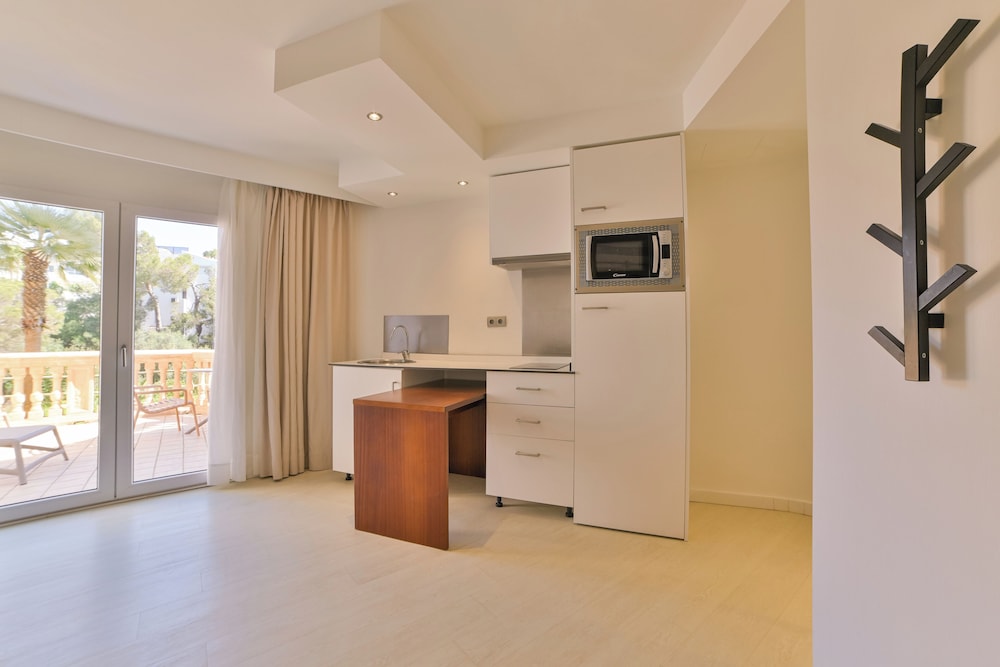 Apartamentos Azul Playa — Hotel rooms in Cala d´Or, Balearic Islands