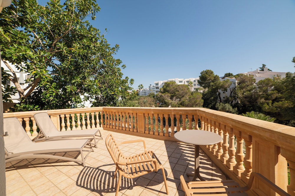 Apartamentos Azul Playa — Hotel rooms in Cala d´Or, Balearic Islands