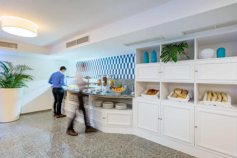 Terrace Mar — Restaurant & bars in Funchal, Madeira