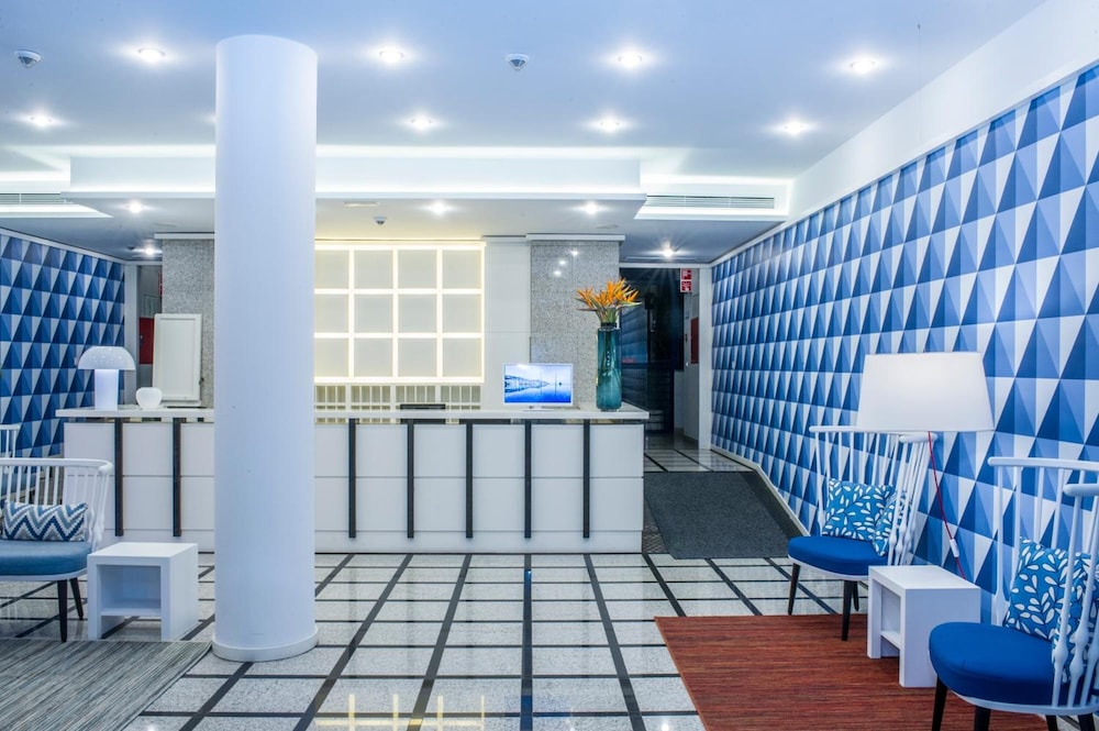 Terrace Mar — Hotel building in Funchal, Madeira