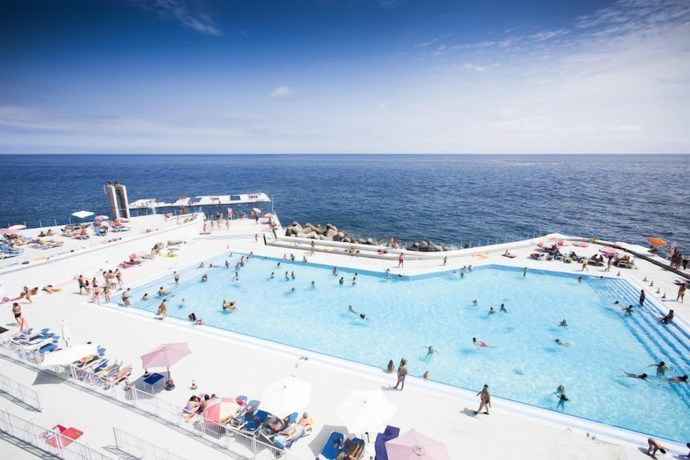 Terrace Mar — Swimming pool in Funchal, Madeira