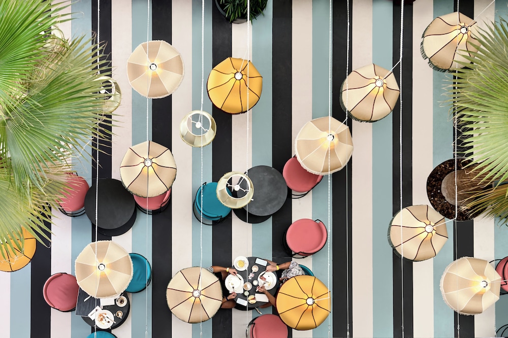 tent Mojito Suites — Beach in Magaluf, Balearic Islands
