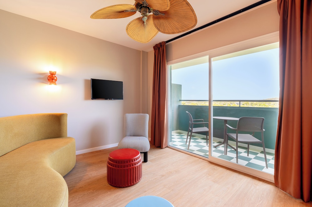 tent Mojito Suites — Hotel rooms in Magaluf, Balearic Islands