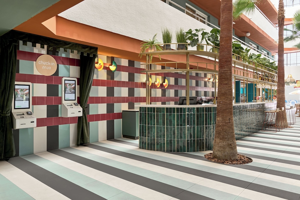 tent Mojito Suites — Restaurant & bars in Magaluf, Balearic Islands