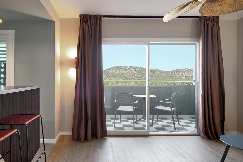 tent Mojito Suites — Hotel rooms in Magaluf, Balearic Islands