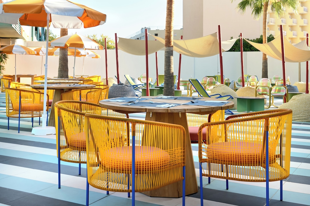 tent Mojito Suites — Restaurant & bars in Magaluf, Balearic Islands