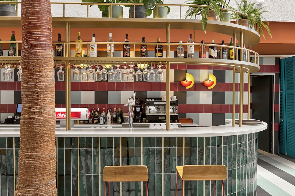 tent Mojito Suites — Restaurant & bars in Magaluf, Balearic Islands
