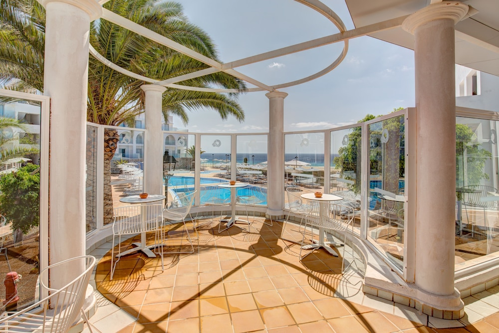 SBH Maxorata Resort - All inclusive — Swimming pool in Esquinzo, Canary Islands
