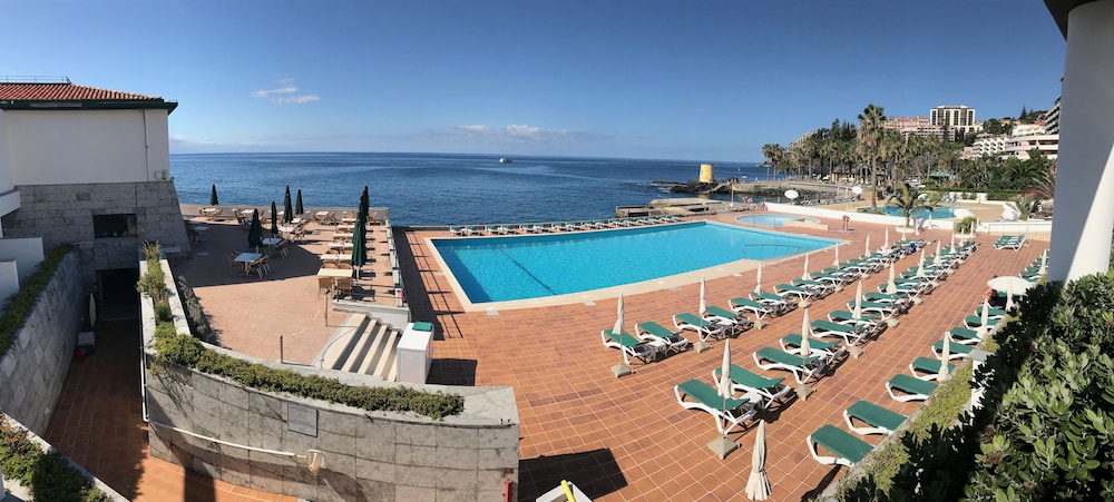 Hotel Quinta da Penha de França — Main photo in Funchal, Madeira