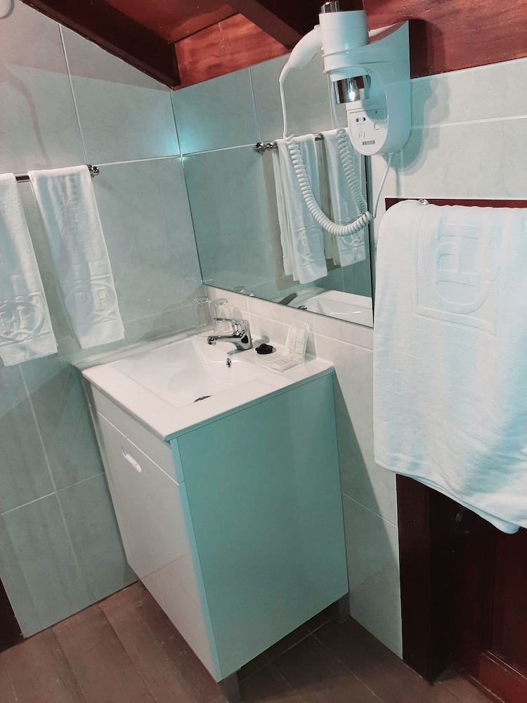 Hotel Quinta da Penha de França — Hotel rooms in Funchal, Madeira