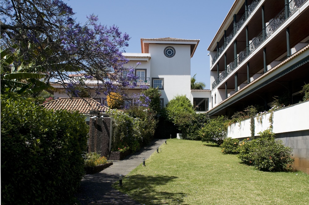 Hotel Quinta da Penha de França — Hotel building in Funchal, Madeira