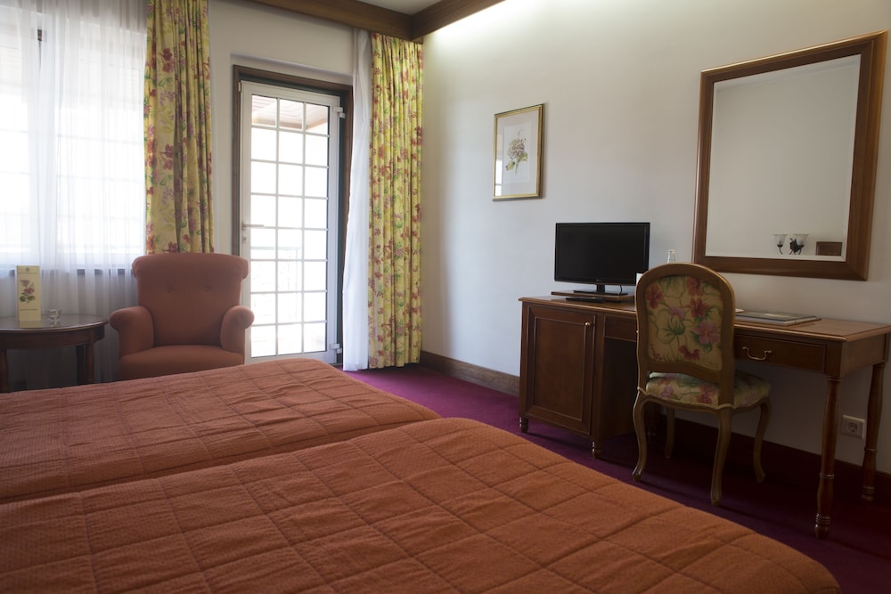 Hotel Quinta da Penha de França — Hotel rooms in Funchal, Madeira