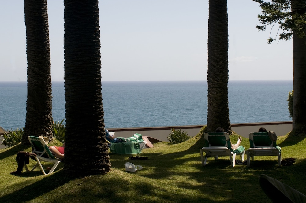 Hotel Quinta da Penha de França — Beach in Funchal, Madeira