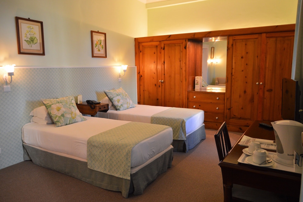 Hotel Quinta da Penha de França — Hotel rooms in Funchal, Madeira