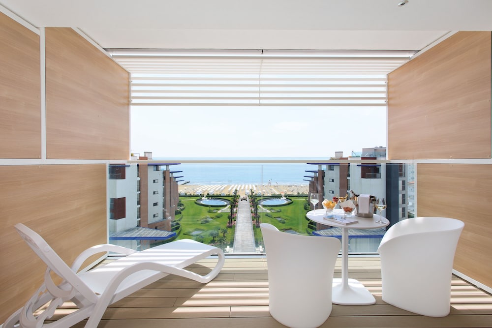 Almar Lido Jesolo Resort & Spa — Hotel rooms in Jesolo, Veneto