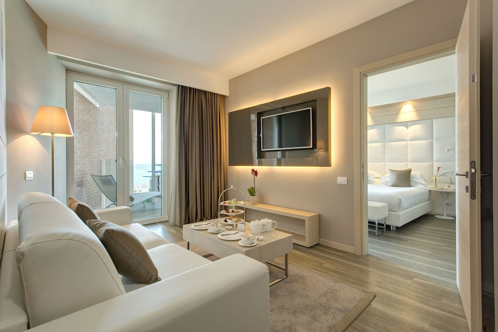 Almar Lido Jesolo Resort & Spa — Hotel rooms in Jesolo, Veneto