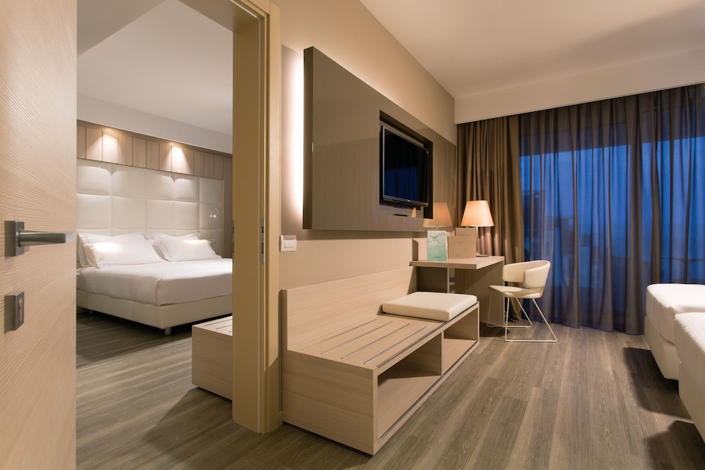 Almar Lido Jesolo Resort & Spa — Hotel rooms in Jesolo, Veneto