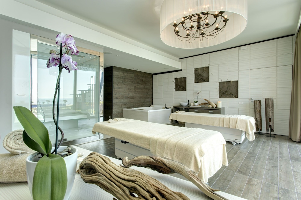 Almar Lido Jesolo Resort & Spa — Hotel rooms in Jesolo, Veneto