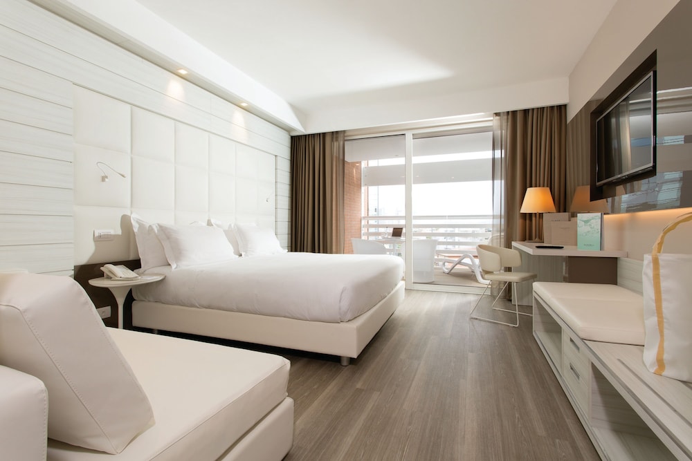 Almar Lido Jesolo Resort & Spa — Hotel rooms in Jesolo, Veneto