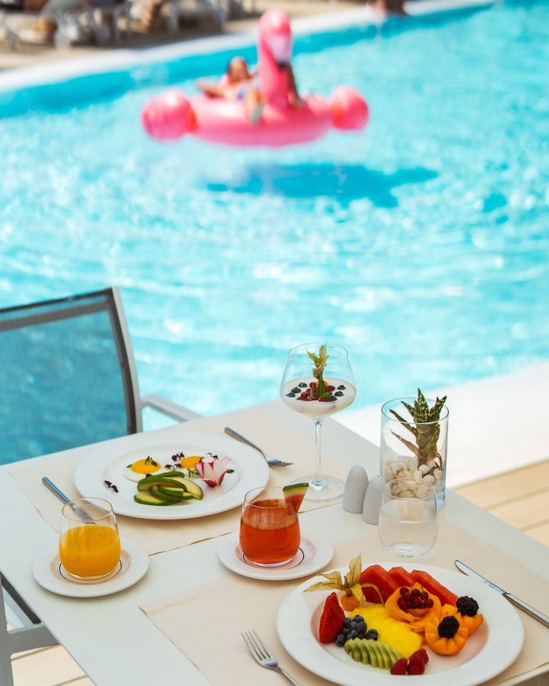 Almar Lido Jesolo Resort & Spa — Swimming pool in Jesolo, Veneto