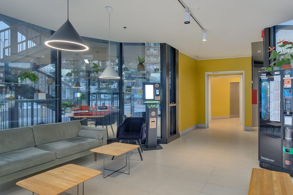 B&B Hotel Milano - Sesto — Hotel building in Sesto San Giovanni, Lombardy