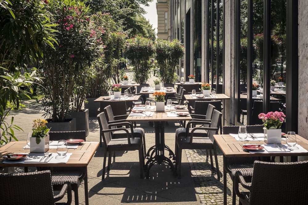 Dorint Kurfürstendamm Berlin — Restaurant & bars in Berlin, Berlin