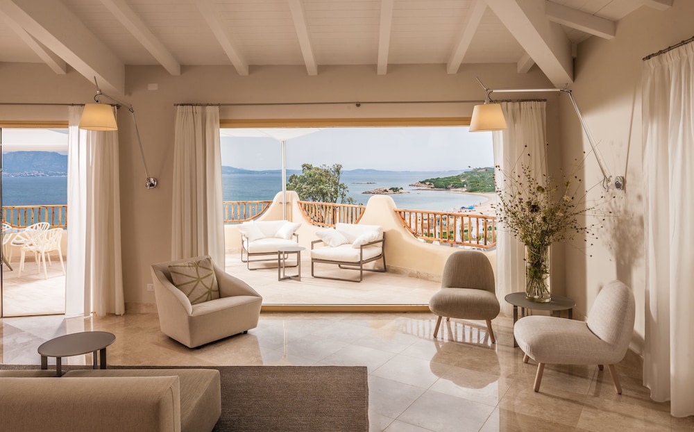 Cala Cuncheddi - VRetreats — Hotel rooms in Olbia, Sardinia