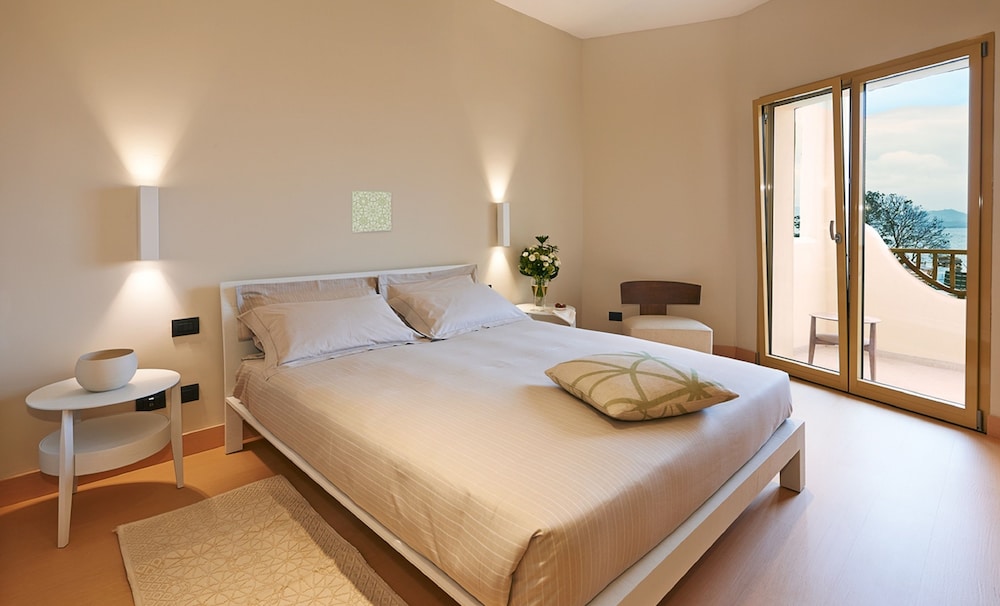 Cala Cuncheddi - VRetreats — Hotel rooms in Olbia, Sardinia