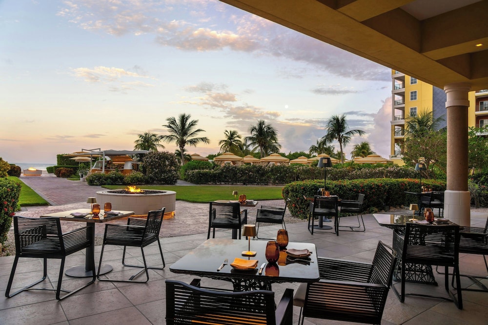 The Ritz-Carlton, Aruba — Restaurant & bars in Noord, Aruba