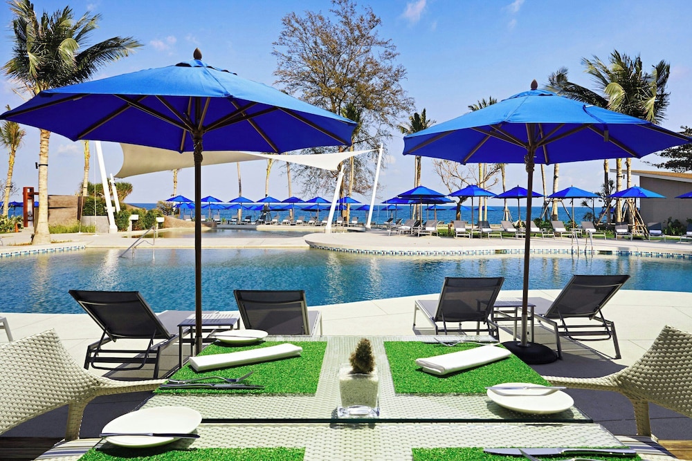 OZO Chaweng Samui — Swimming pool in Bo Phut, Surat Thani