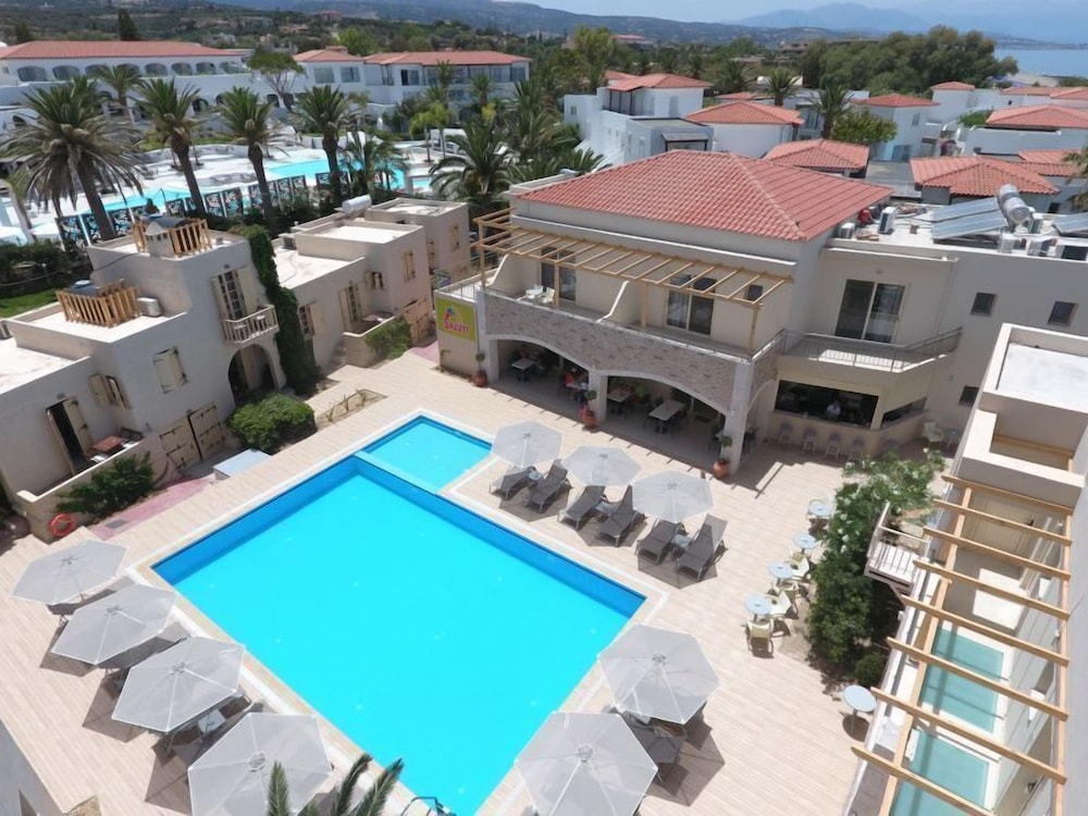 Maravel Star Art Hotel