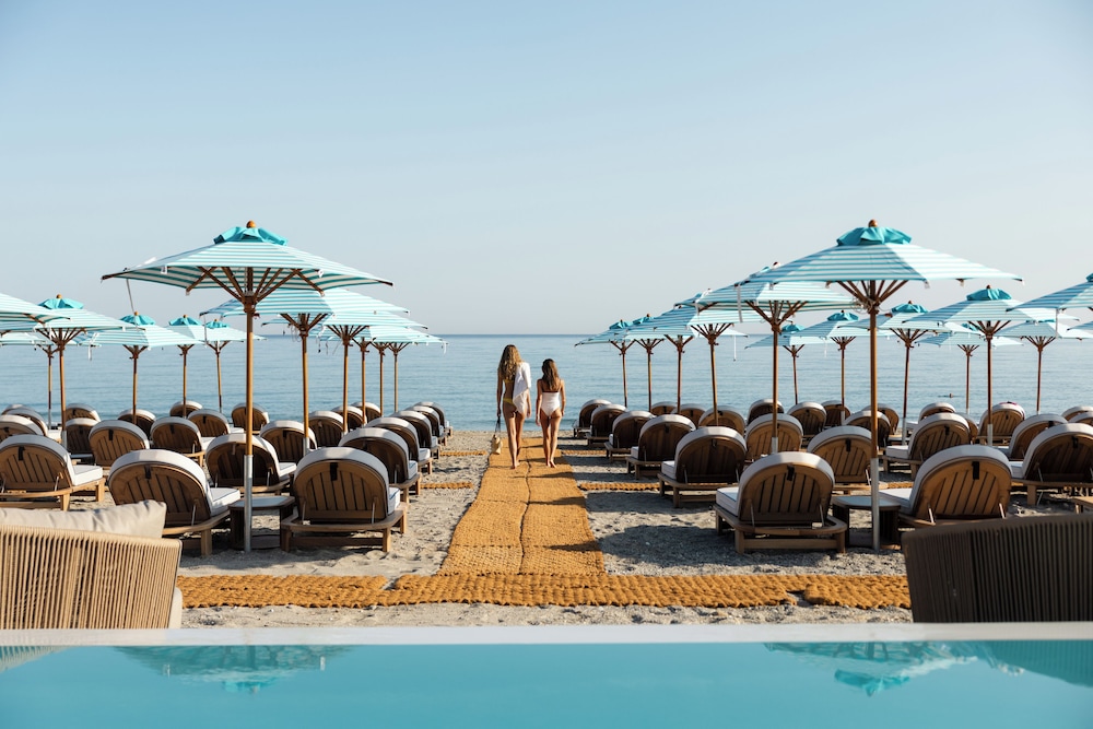 Uzenie All Suites Boutique Resort - Adults Only — Beach in Rethymnon