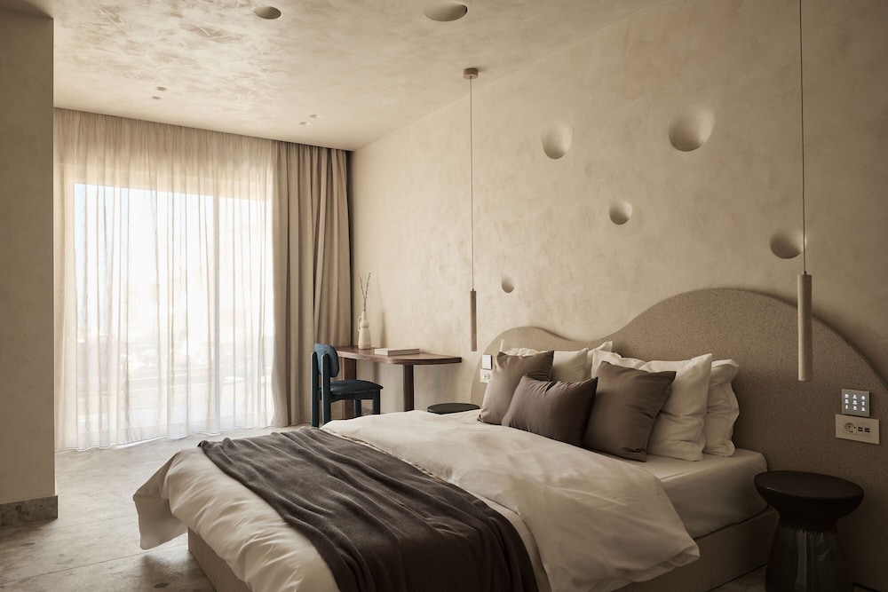 Uzenie All Suites Boutique Resort - Adults Only — Hotel rooms in Rethymnon