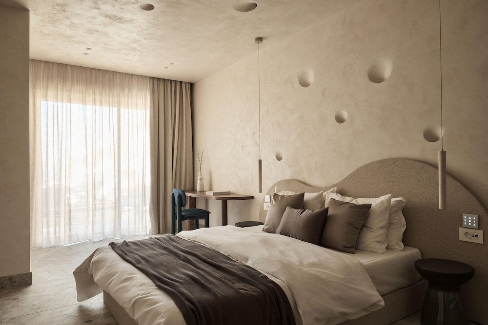 Uzenie All Suites Boutique Resort - Adults Only — Hotel rooms in Rethymnon