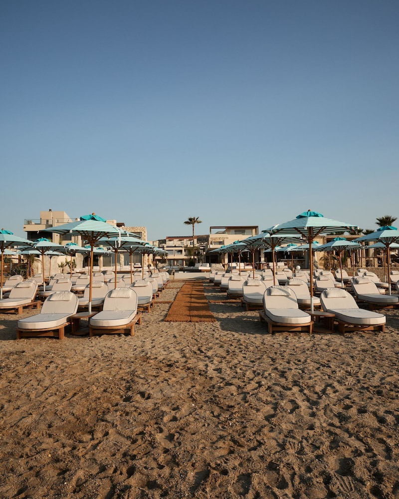 Uzenie All Suites Boutique Resort - Adults Only — Beach in Rethymnon