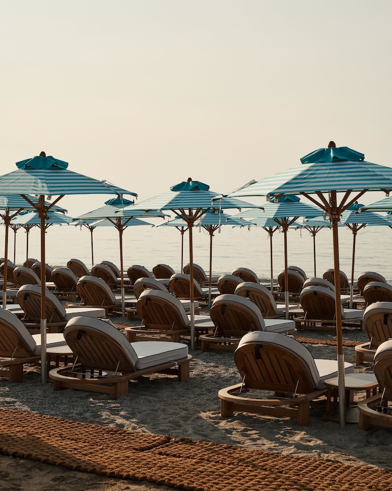 Uzenie All Suites Boutique Resort - Adults Only — Beach in Rethymnon