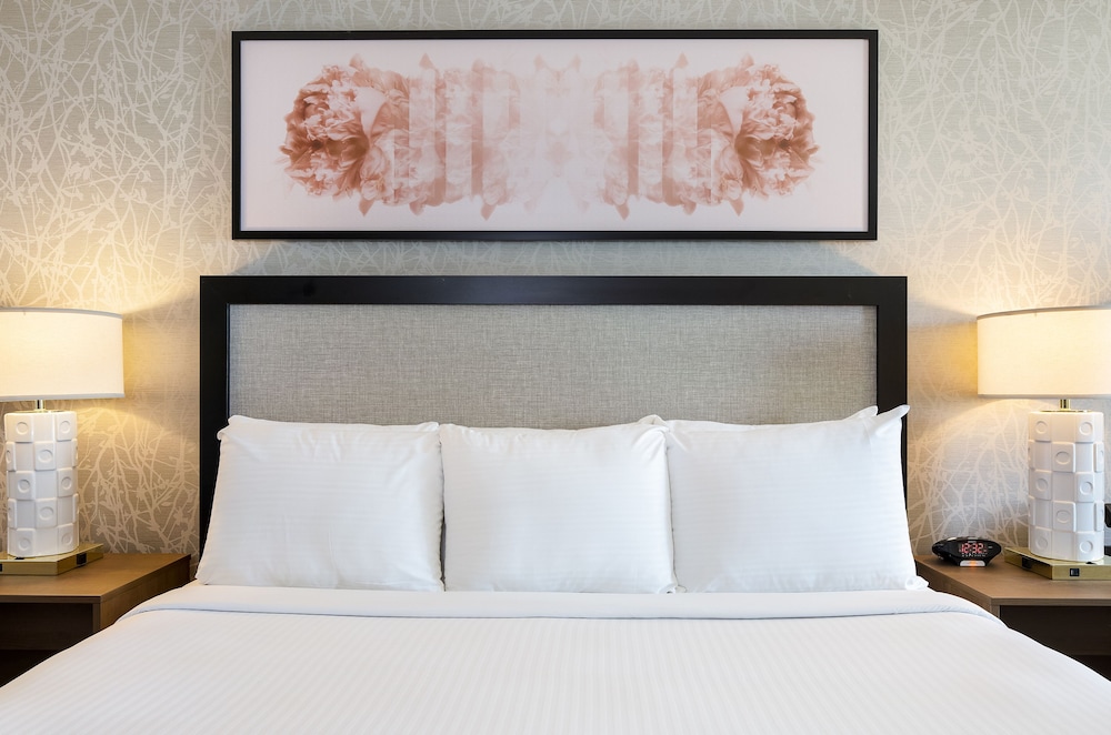 Cannery Hotel & Casino — Hotel rooms in North Las Vegas, Nevada
