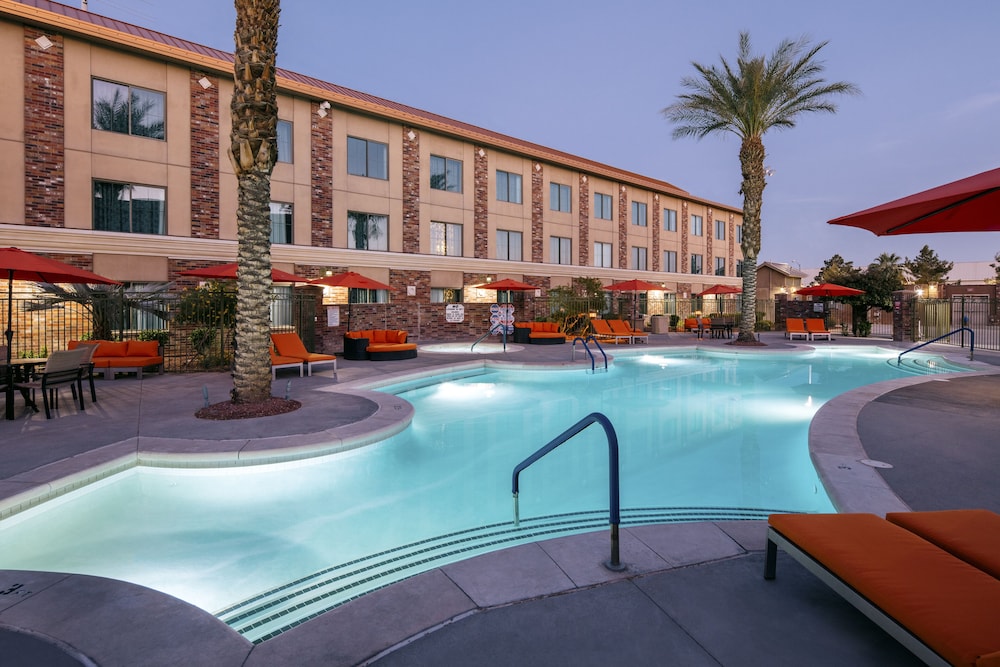 Cannery Hotel & Casino — Swimming pool in North Las Vegas, Nevada