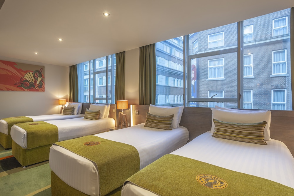 Temple Bar Inn — Hotel rooms in Dublin, Dublin City