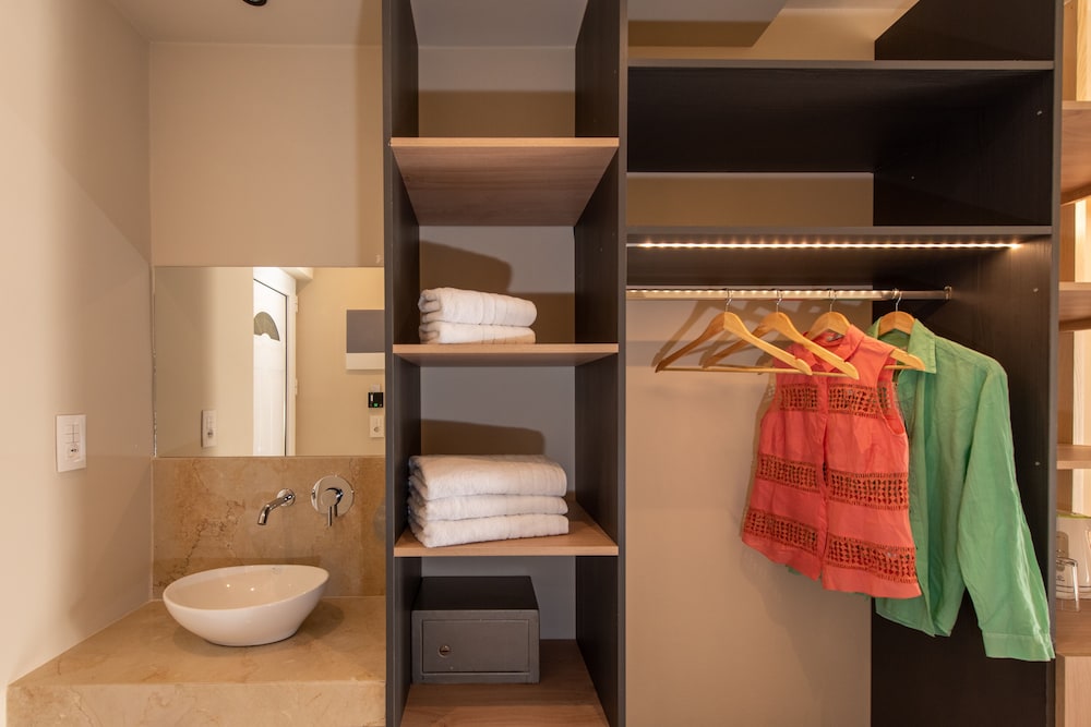 Alykanas Beach Hotel by Zante Plaza — Hotel rooms in Alikanas, Ionian Islands