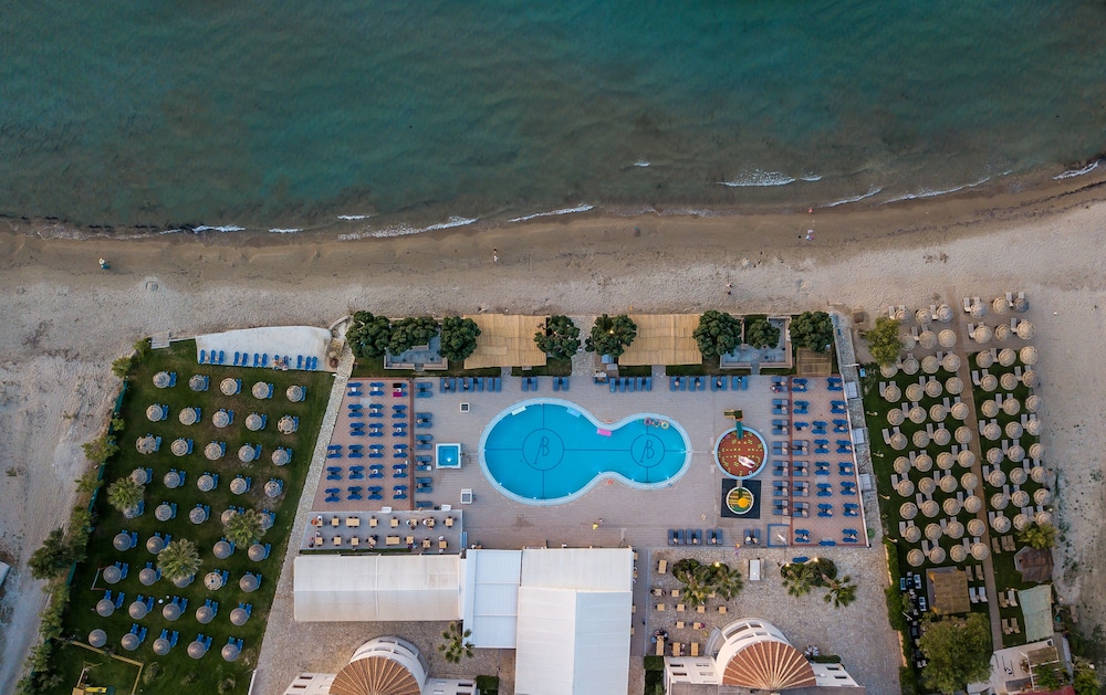 Alykanas Beach Hotel by Zante Plaza — Swimming pool in Alikanas, Ionian Islands