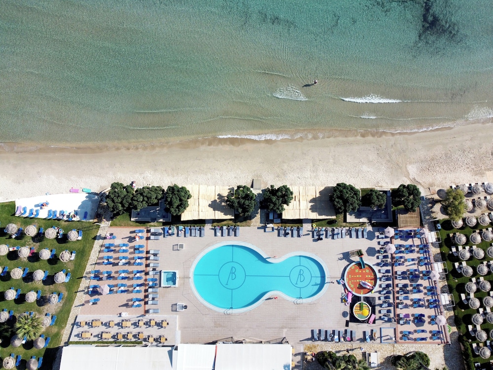 Alykanas Beach Hotel by Zante Plaza — Swimming pool in Alikanas, Ionian Islands
