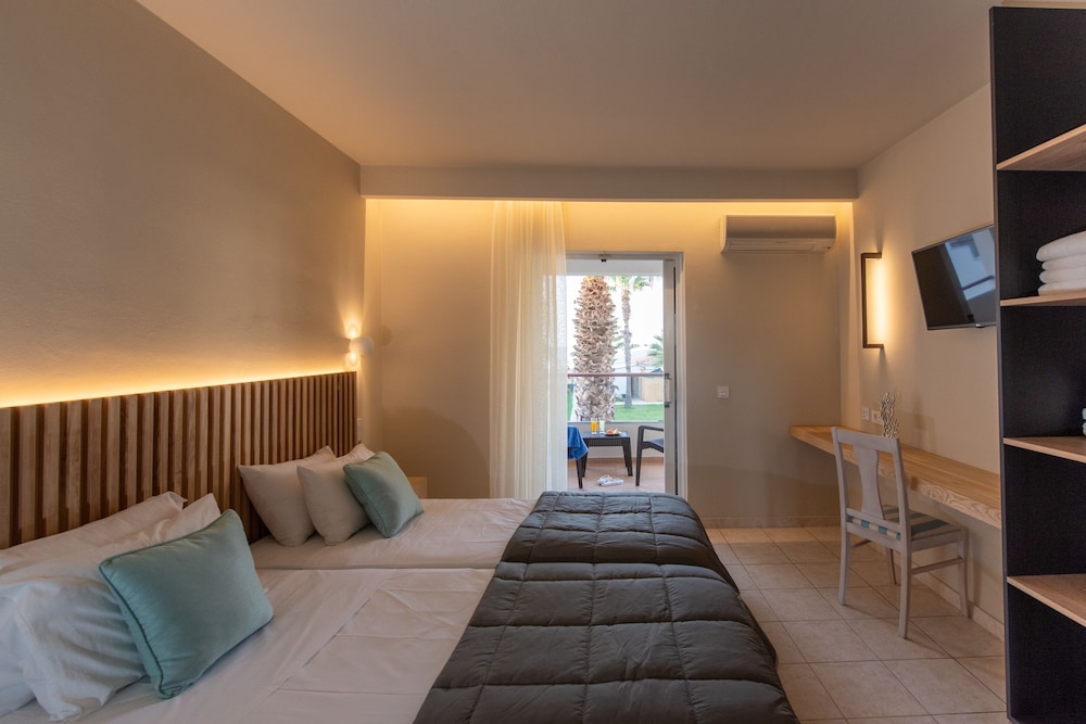 Alykanas Beach Hotel by Zante Plaza — Hotel rooms in Alikanas, Ionian Islands