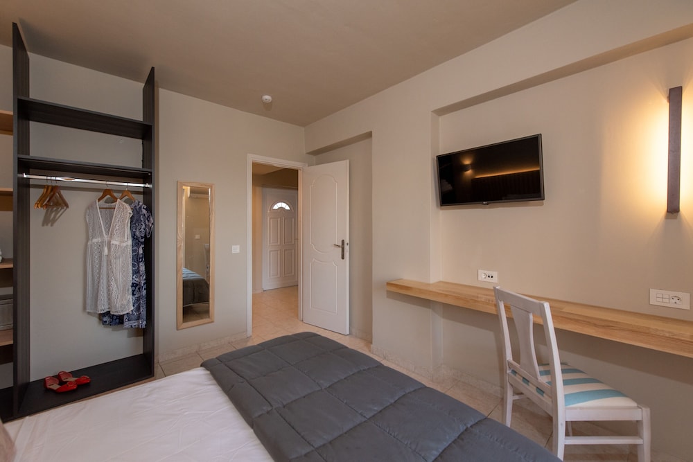Alykanas Beach Hotel by Zante Plaza — Hotel rooms in Alikanas, Ionian Islands